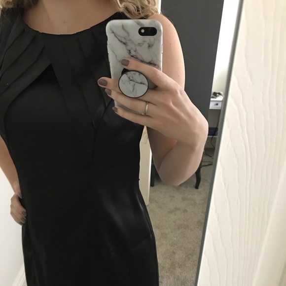 Black formal dress - Picture 2 of 6